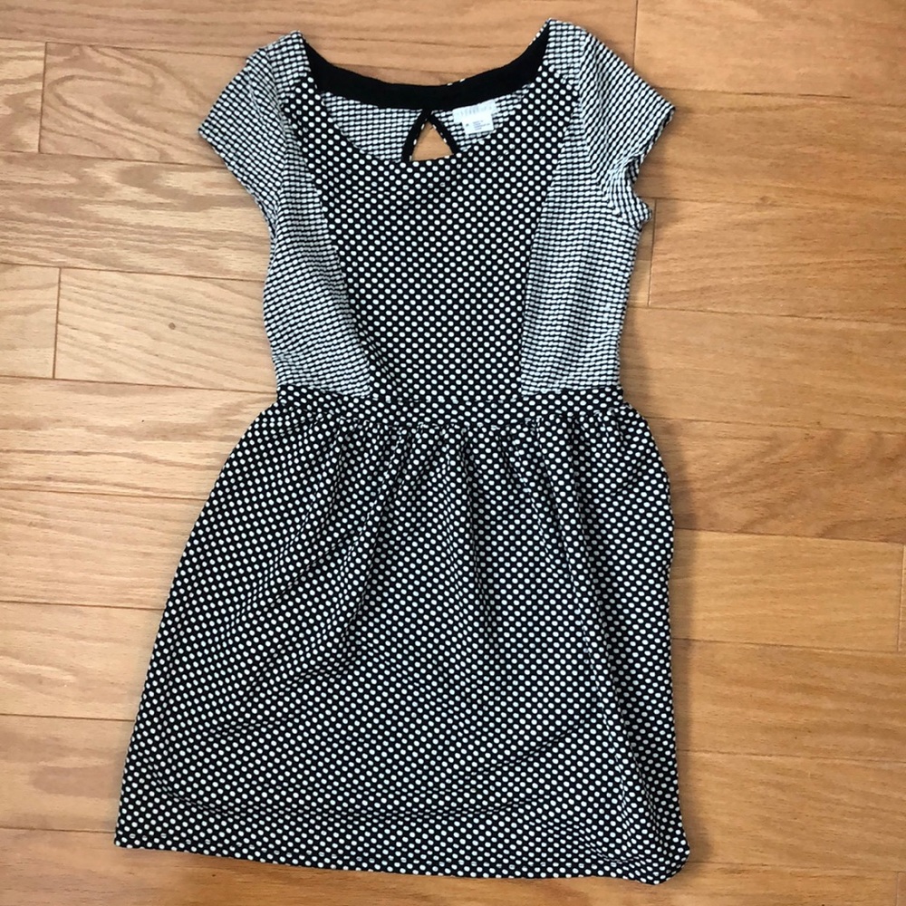 Black and white dress